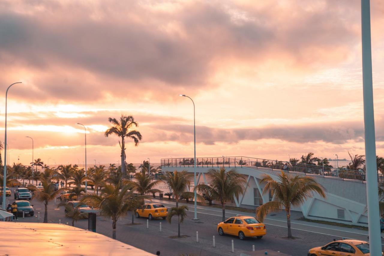 Hotel Casa Arnaldo "Esmeraldas" ภายนอก รูปภาพ